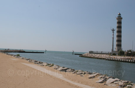 Jesolo lighthouse photo