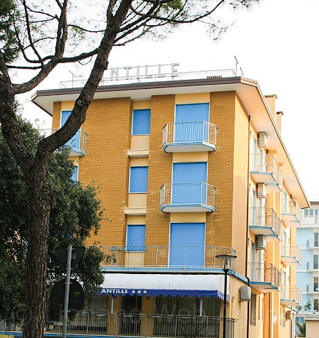 Hotelul Antille din Jesolo foto