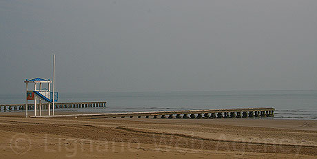 Vedere plaja la Jesolo iarna foto